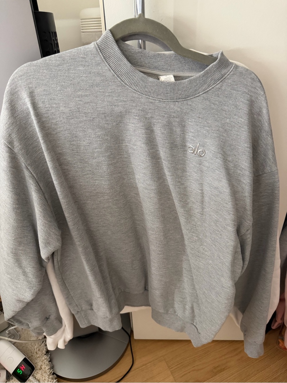 ALO Yoga Light Grey Crewneck Sweatshirt